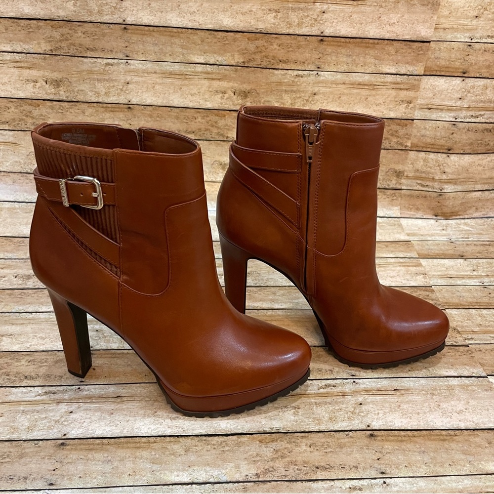 Gianni Bini Women's Side Zip Brown Boot Heels - Size 9.5